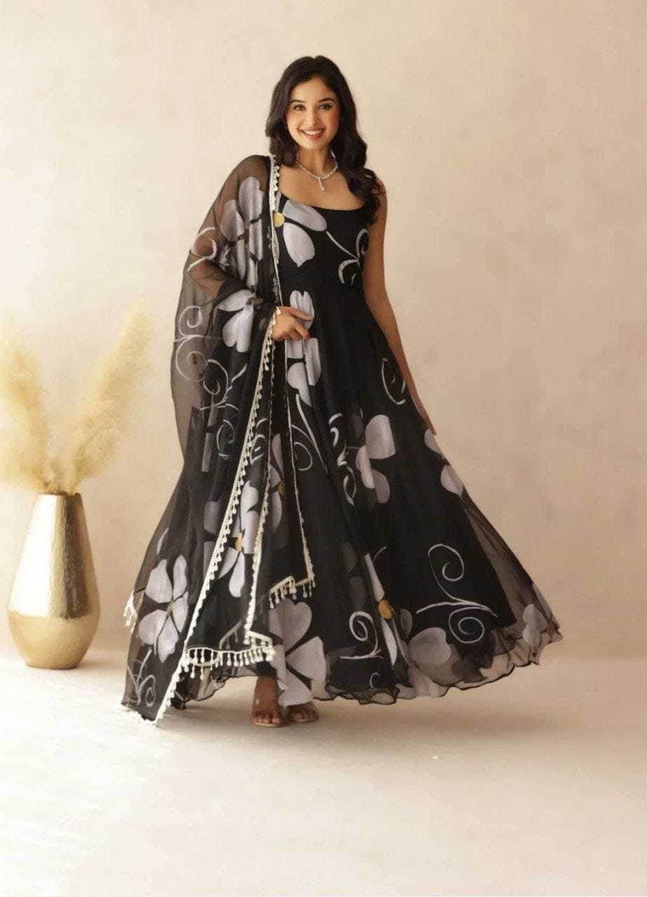 Georgette Printed Black Gown - MYLUXURY LANE ENTERPRISE